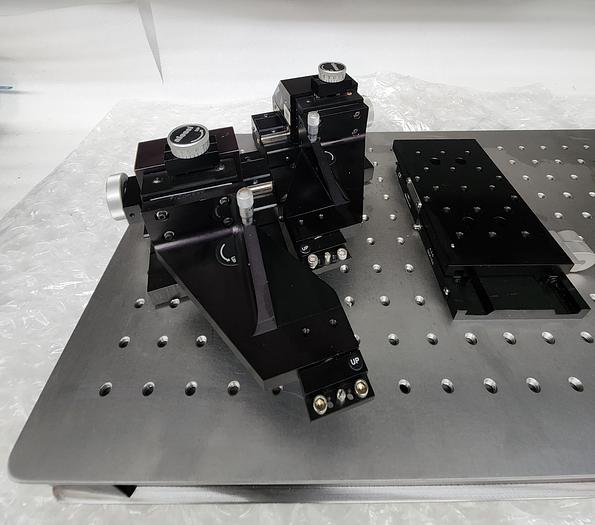 Used THORLABS B1224FE XYZ MOVEMENT & ALESSI MH5 & NEWPORT 436 SERIES BREADBOARD