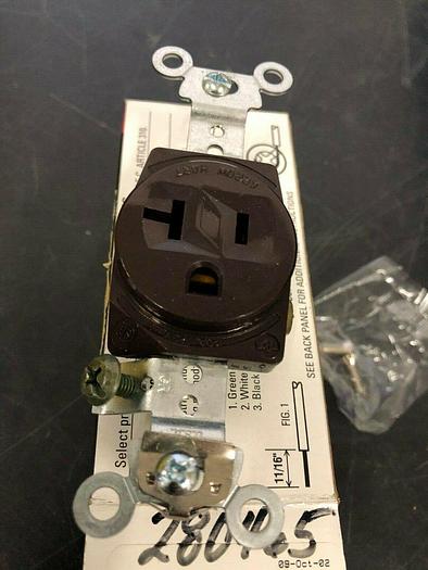 COOPER AH5361 SINGLE RECEPTACLE