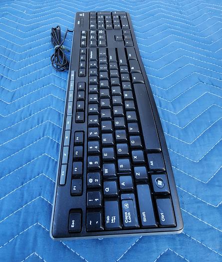 Used LOGITECH K200 KEYBOARD