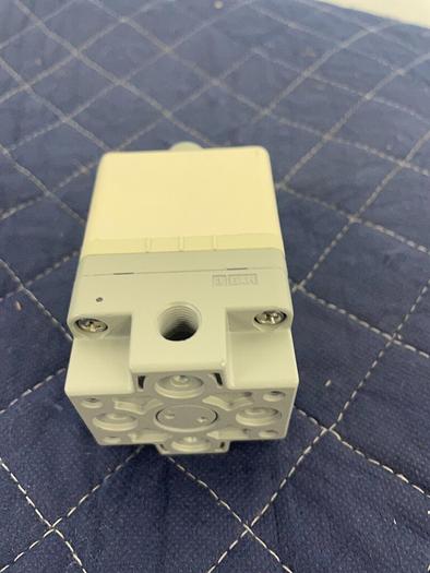 SMC REGULATOR ITV1030-24N1BL4-X201