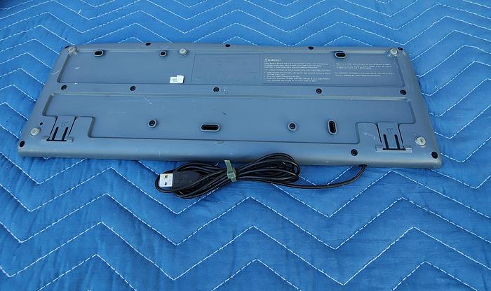 Used LOGITECH K200 KEYBOARD