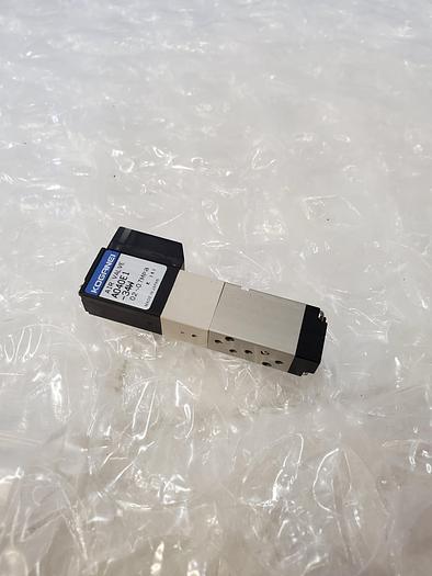 Used KOGANEI AIR VALVE A040E1-34W QTY 2