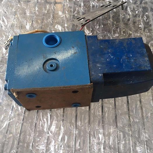 Used SPERRY VICKERS 400823