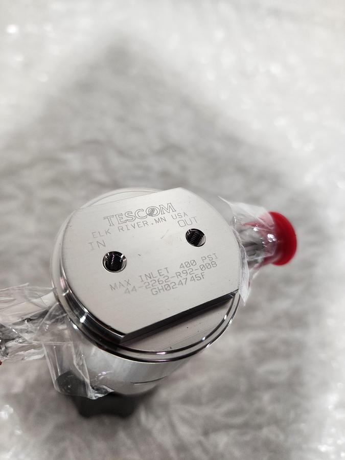 Used TESCOM PRESSURE REGULATOR 44-2262-R92-008