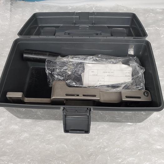 Used HANDLE ADAPTER  TOOL MODEL HOT 18.11.-2