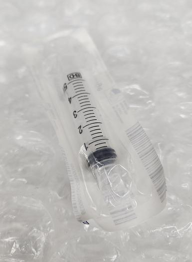 BD 5ML SYRINGE AND 305196 BD 18G 1.5 PRECISION GLIDE NEEDLES