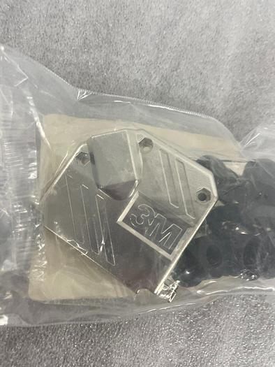 668-094870-037 CONN, HOOD, D-TYPE 45 DEG EMI