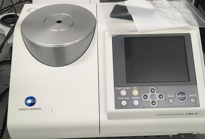 Used KONICA MINOLTA SPECTROPHOTOMETER CM-5