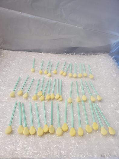 Used TEXWIPE CLEANFOAM CLEANROOM SWABS (LOT OF 42)