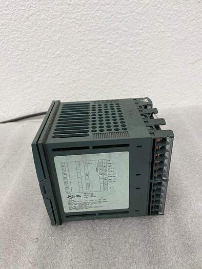 EUROTHERM 2204E TEMPERATURE CONTROLLER