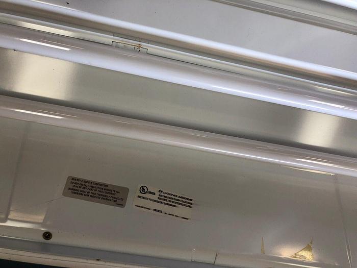 Used CLEAN ROOM TECHNICAL AIR PRODUCTS  LIGHT FIXTURE 2'x4' 120v 4101101