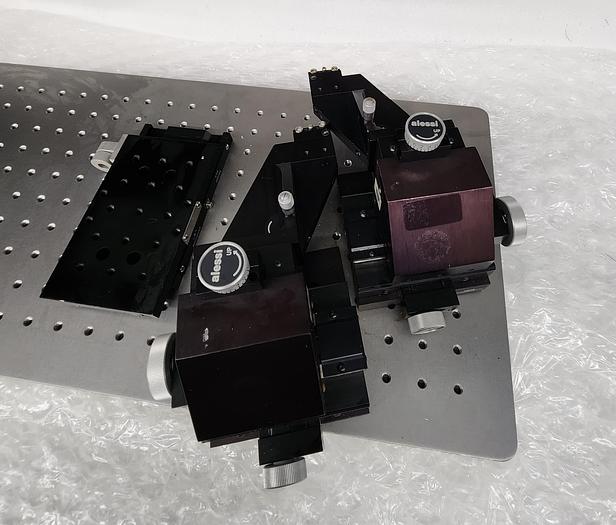 Used THORLABS B1224FE XYZ MOVEMENT & ALESSI MH5 & NEWPORT 436 SERIES BREADBOARD