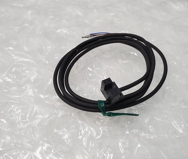 Used PANASONIC SMALL U-SHAPED MICRO PHOTOELECTRIC SENSOR