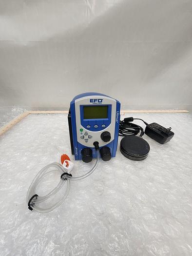 Used NORDSON EFD LLC EFD ULTIMUS DISPENSER 7002003 WITH EFD 2422-1 FOOT PEDAL