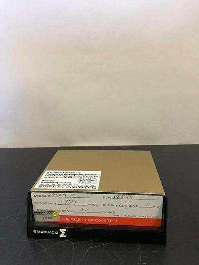 Used SE LABORATORIES INC. PLEZOELECTRIC ACCELEROMETER 2250A-10