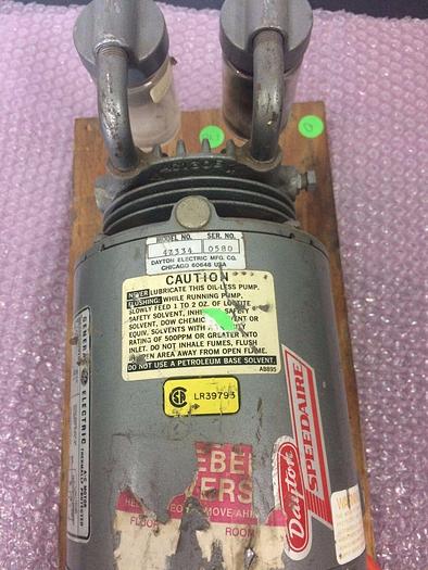 Used DAYTON 4Z334 VACUUM PUMP