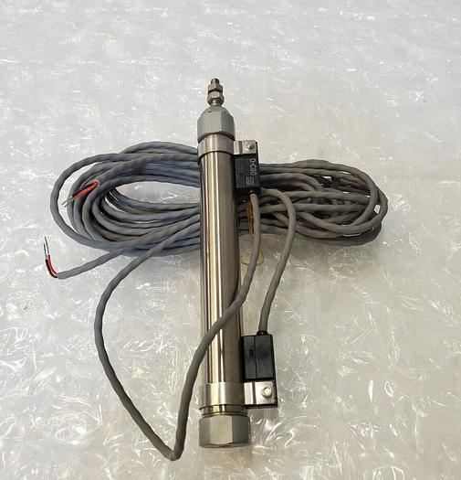 SMC CDJB16-100R-C80L-XB9 WITH D-C80 AUTO SWITCH