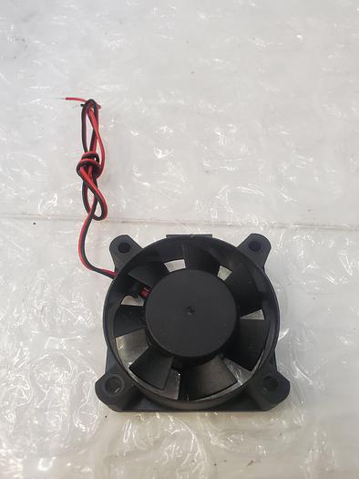 Used SUNON KDE0505PHS2 FAN