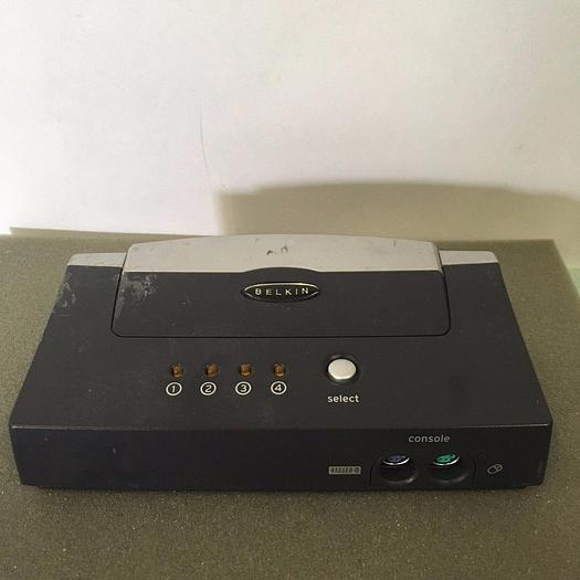 Used BELKIN OMNIVIEW E SERIES F1DB104P
