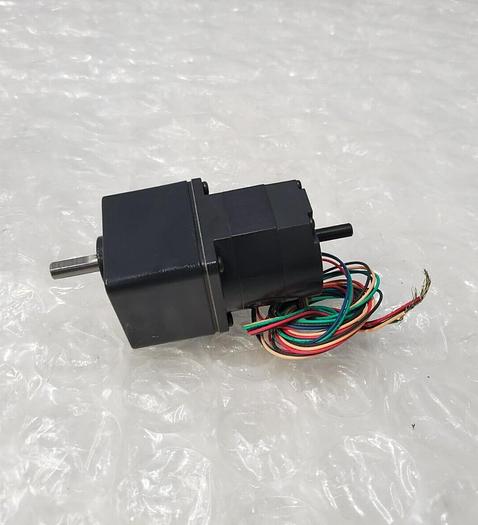 VEXTA STEPPING MOTOR PH544TG07-NB