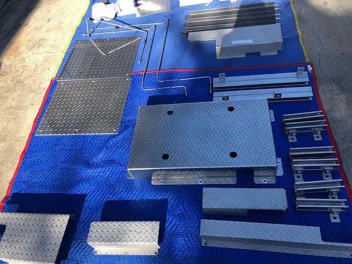 Used DIAMOND PLATE WITH U STRUT