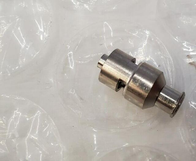 Used 07-0220-00 adaptor luerlock, no bubble