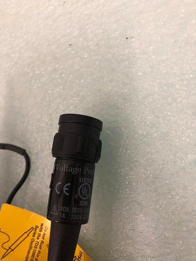 Used TEKTRONIX P2220 VOLTS