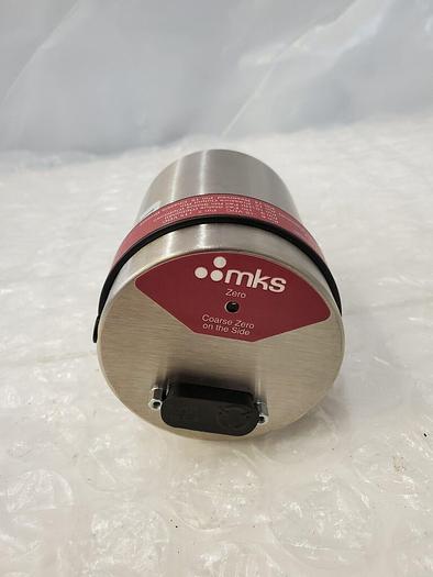 MKS D28F13TCEE0B0 BARATRON DUAL RANGE MANOMETER