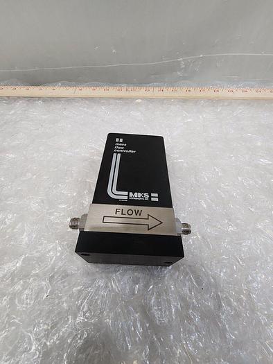 Used MKS MASS FLOW CONTROLLER RANGE 1000 SCCM MODEL 1159B-00100RV-SPCAL