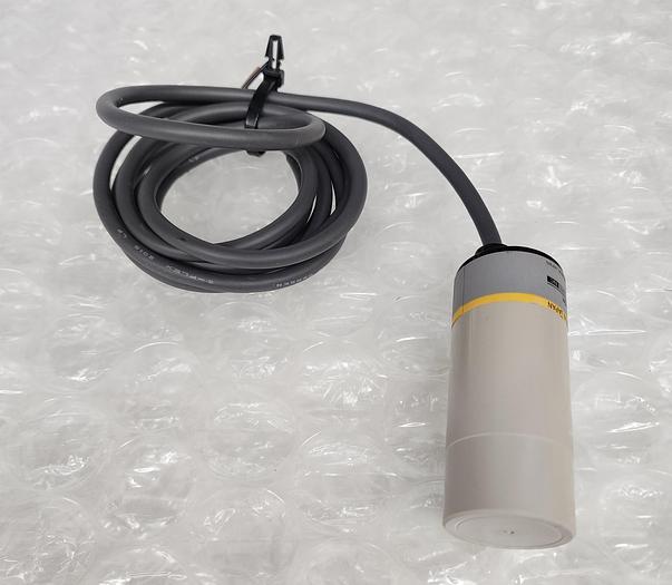 Used OMRON E2K-C25ME2 CAPACITIVE PROXIMITY SENSOR