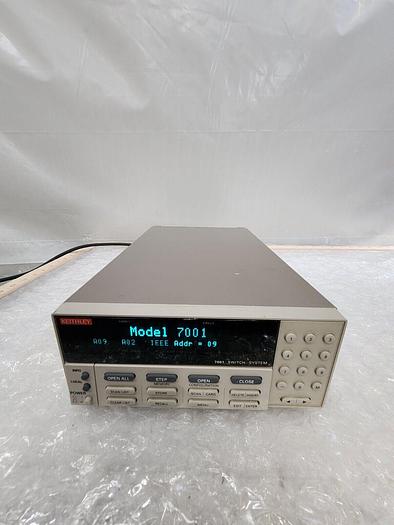 Used KEITHLEY 7001 SWITCH SYSTEM