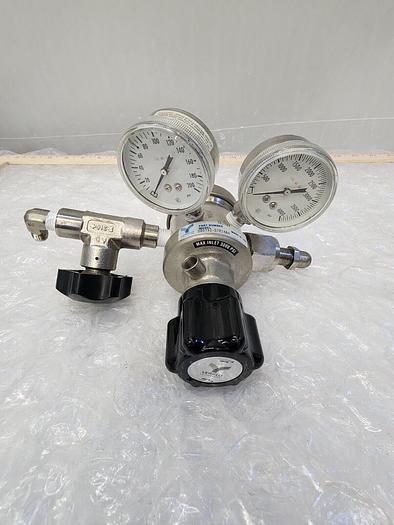 Used VERIFLO REGULATOR DSG752-S7P2404 200 PSI - 4000 PSI