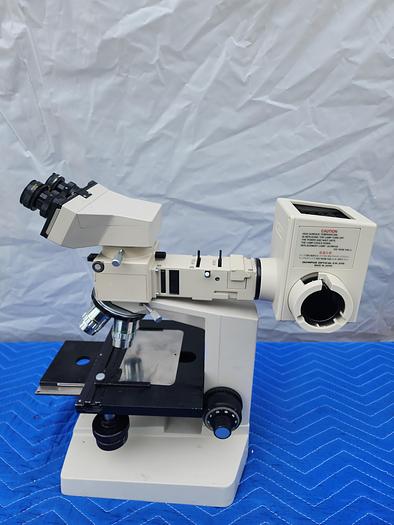 Used OLYMPUS BH2-UMA F-180 WITH 2 EYEPIECES OBJECTIVES (NEOSPLAN 50, Neosplan 5, neosplan 10 )