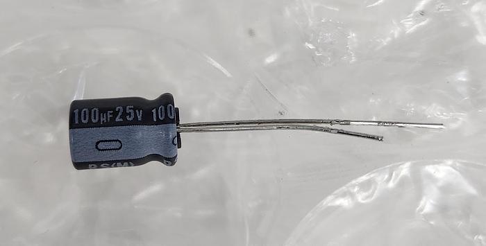 Used NICHICON (VA) 493-11528-1-ND CA ALUM 100UF & NICHICON 483-571-ND CAP ALUM 4.7UF