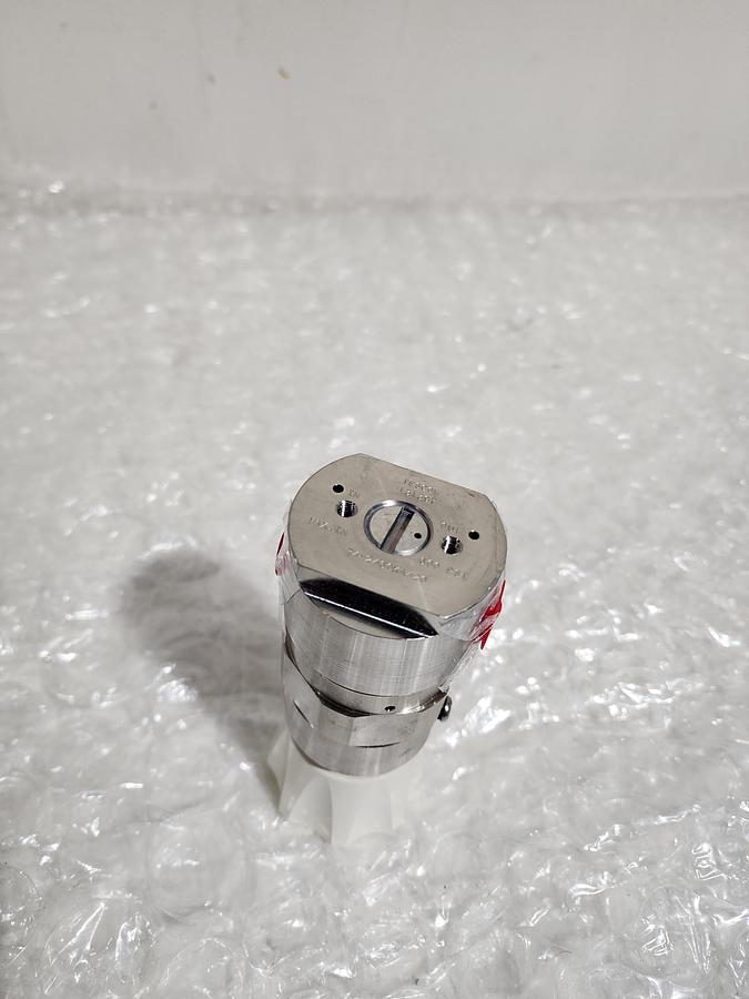 Used TESCOM PRESSURE REGULATOR 74-2460KA420