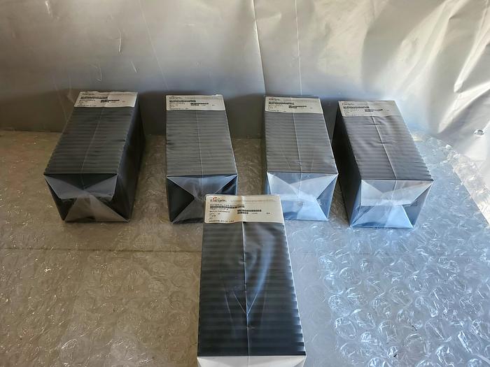Used ENTEGRIS H44-0270-66C02 TRAY CHIP PACK OF 25