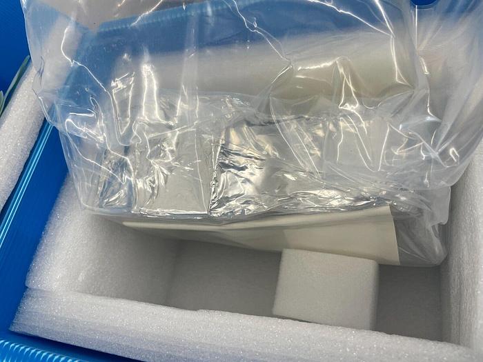 AMAT THROTTLE VALVE, DUAL, U-PLUG 0090-00334