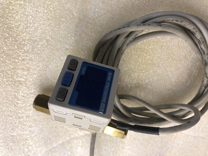 Used SMC PRESSURE KPA ZSE30-T1-25-M