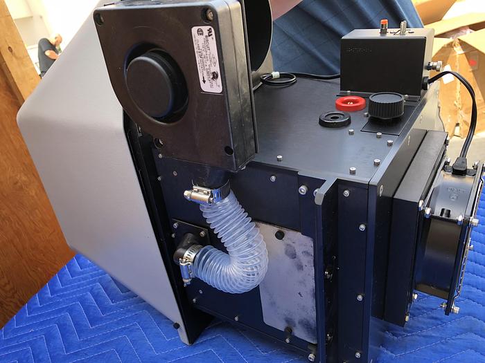 Used BISCUIT MODEL BT2A1 PN O28448 QUINTEL LAMP HOUSING 