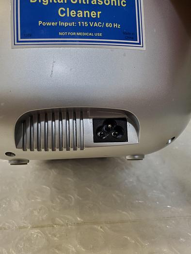 Used CHICAGO ULTRASONIC CLEANER 95563