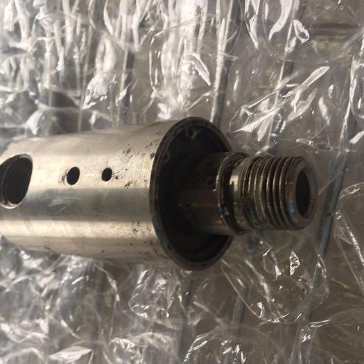 Used DUFF-NORTON 750110 21XX 6672