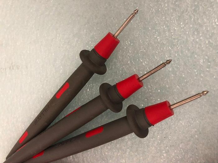 Used FLUKE 1000V CAT III 10A