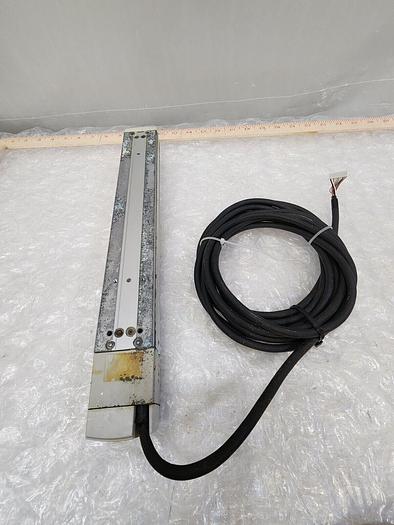 Used IAI DS-SA5L-200 LINEAR ACTUATOR