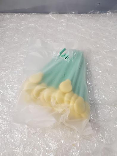 Used TEXWIPE CLEANFOAM CLEANROOM SWABS (LOT OF 42)