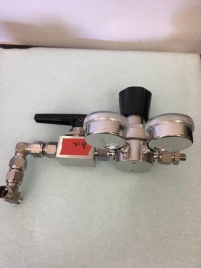 Used TESCOM 150 PSIG MAX OUTLET WITH SWAGELOK  SS-45S8