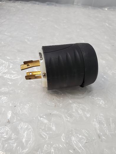 Used PASS & SEYMOUR TURN AND PULL PLUG 20A 125-250V