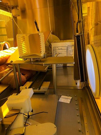 Used MBRAUN LABMASTER DP 5357  glovebox  with suss rc8