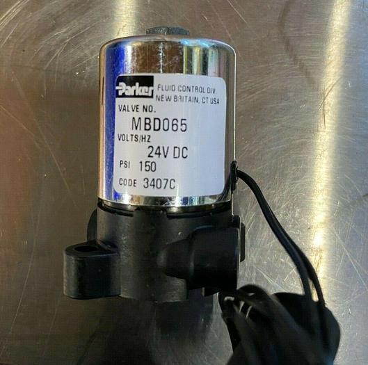 Used PARKER MBD065 QTY 4