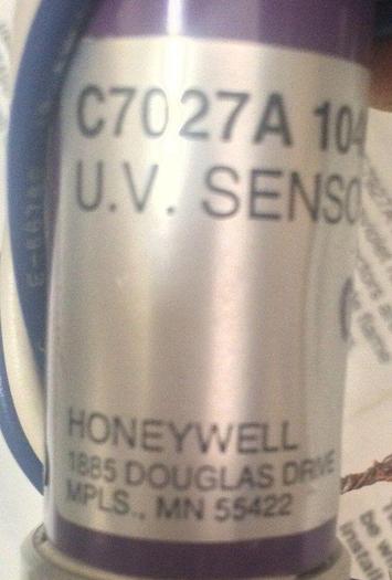 Ultraviolet flame detector