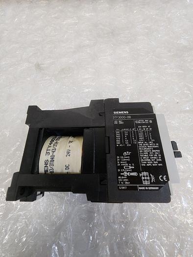 SIEMENS 3TF30 00-0BB4 MOTOR STARTER